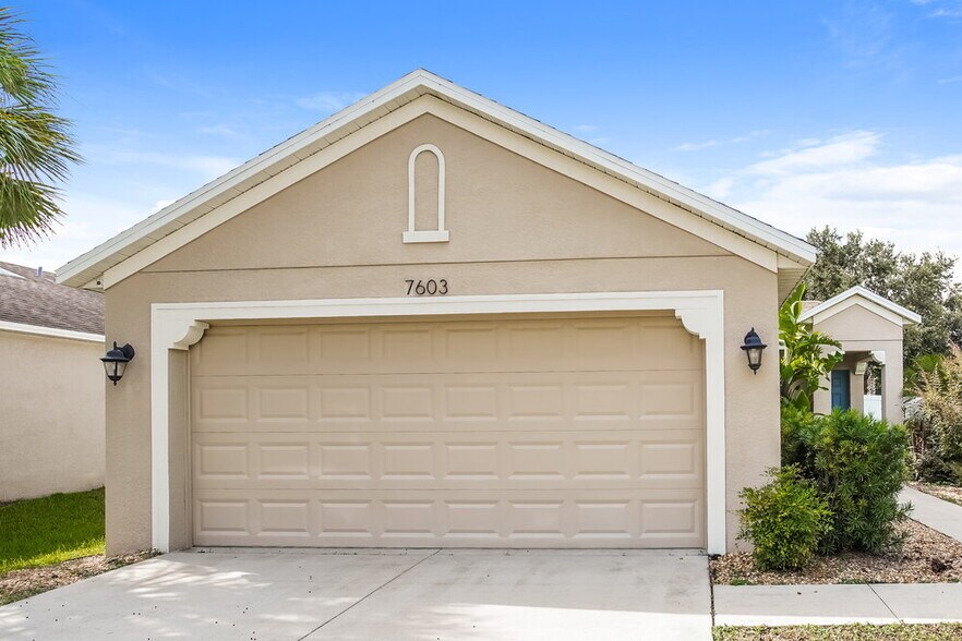 Primary Photo - 7603 Forest Mere Dr