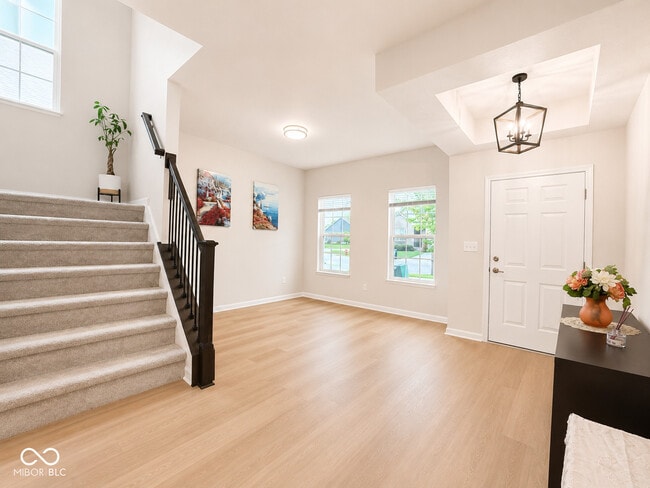 Building Photo - 5872 Wintersweet Ln
