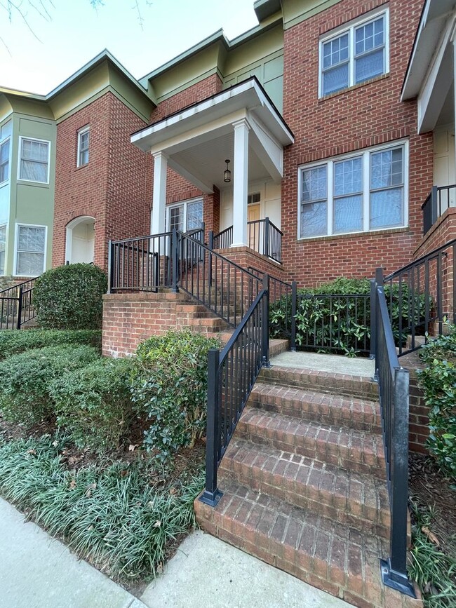 Building Photo - Charming 3br - 3ba in Davis Park, perfect ...