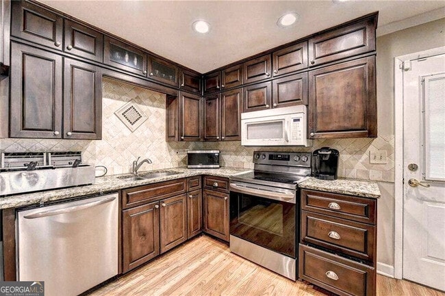 Building Photo - 2486 Rex Rd