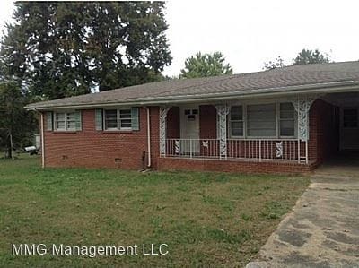 Primary Photo - 3 br, 1.5 bath House - 4200 Macedonia Road