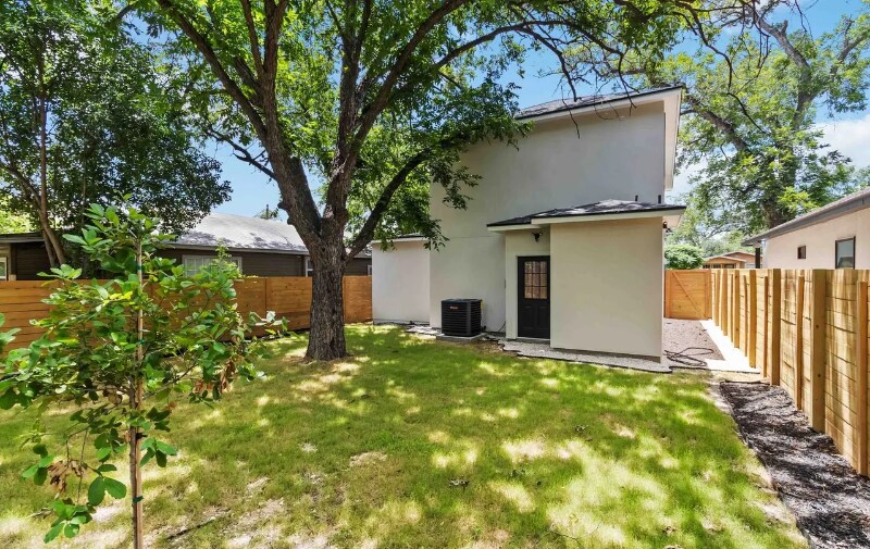 Building Photo - 237 Carle Ave