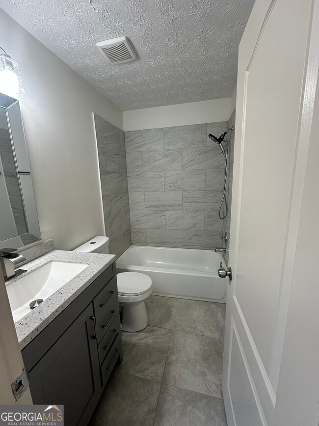 Building Photo - 3022 Fields Dr