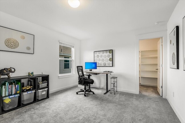 Building Photo - 616 Pheasant Hill Ln