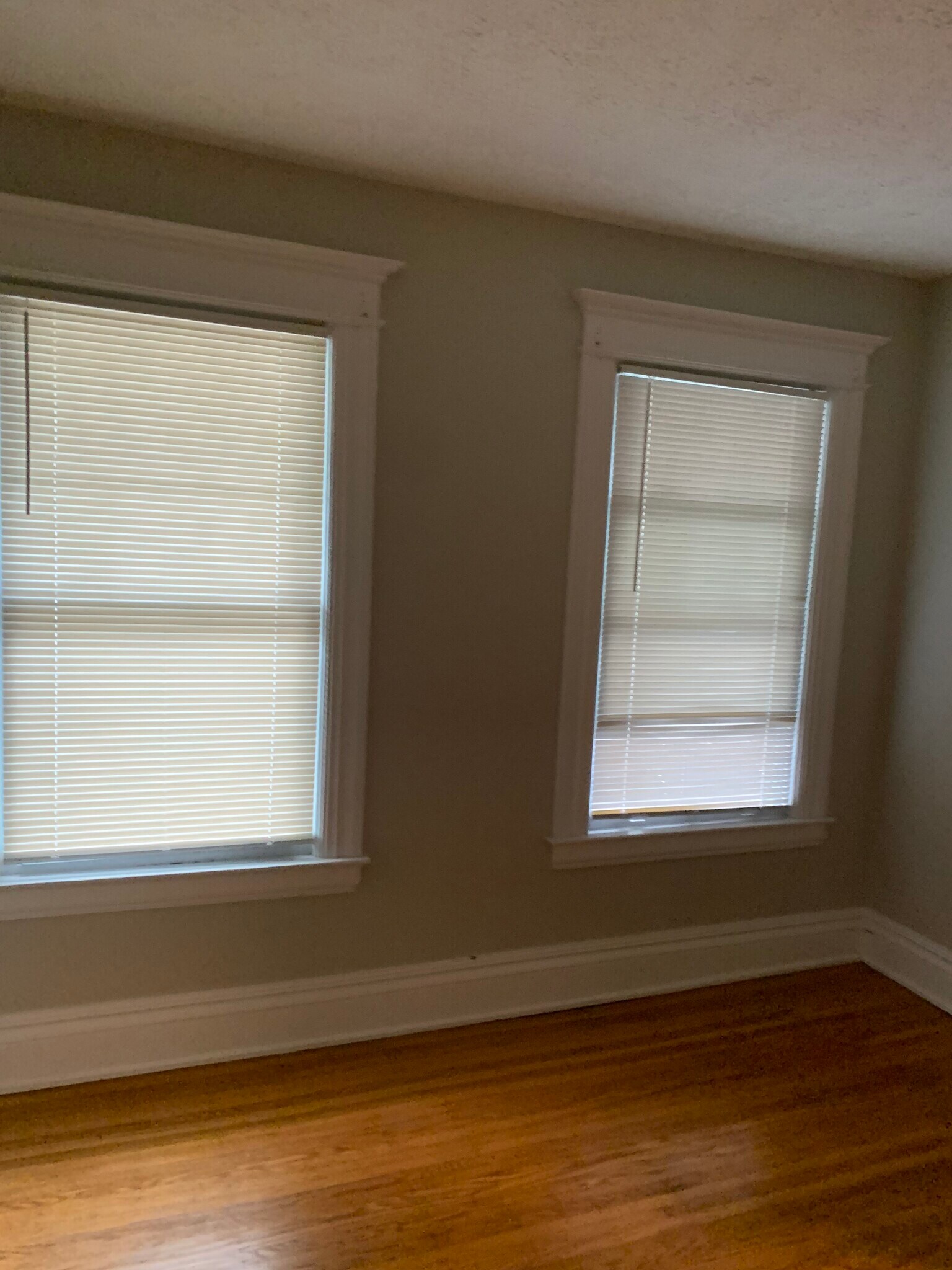 Building Photo - 152 Rosedale St