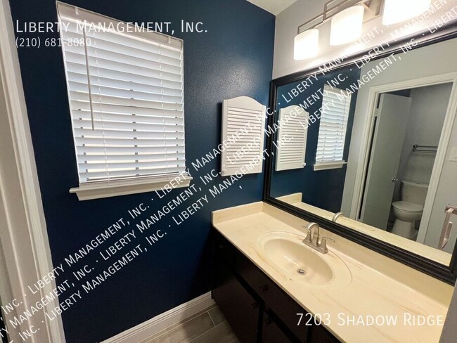 Building Photo - 7203 Shadow Ridge