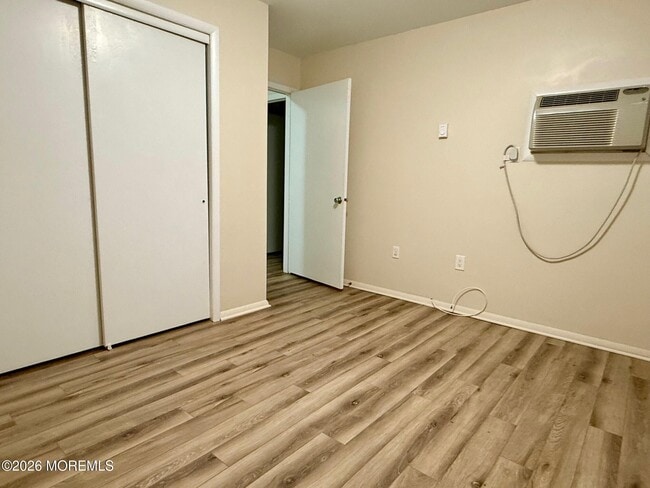 Building Photo - 169 Amberly Dr