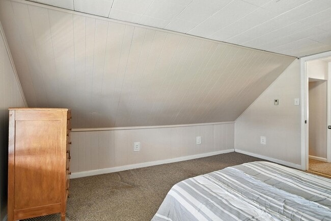 Building Photo - 1118 Boston Rd