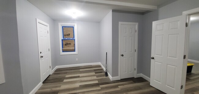Building Photo - 47 Winter Ave