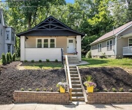 Building Photo - 5119 Blaesi St