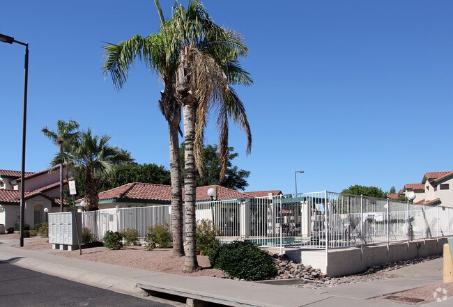 Building Photo - 1118 W Windjammer Dr