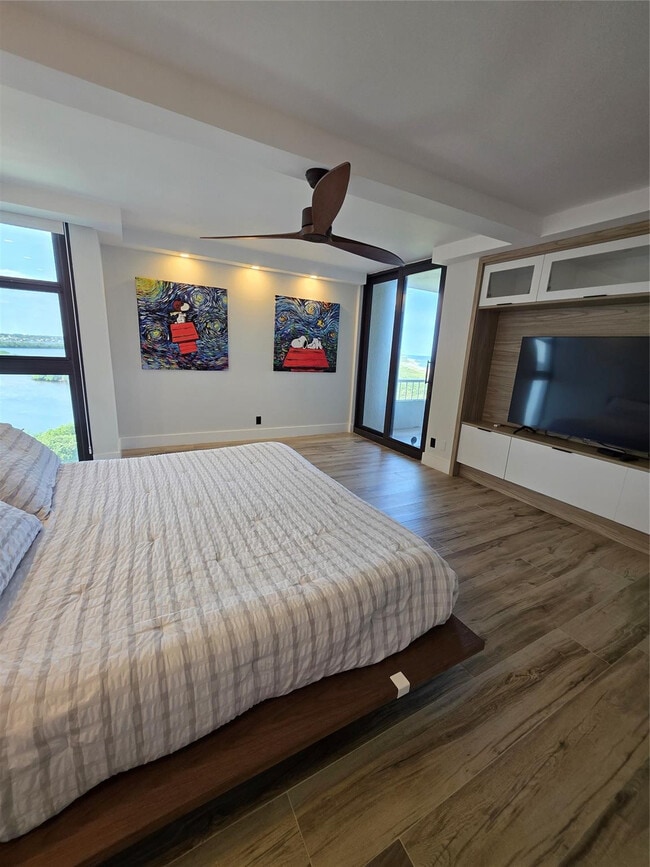 Building Photo - 5550 N Ocean Dr