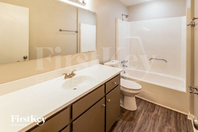 Building Photo - 111 Boone Dr