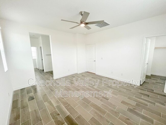 Building Photo - 41168 Emory Ln