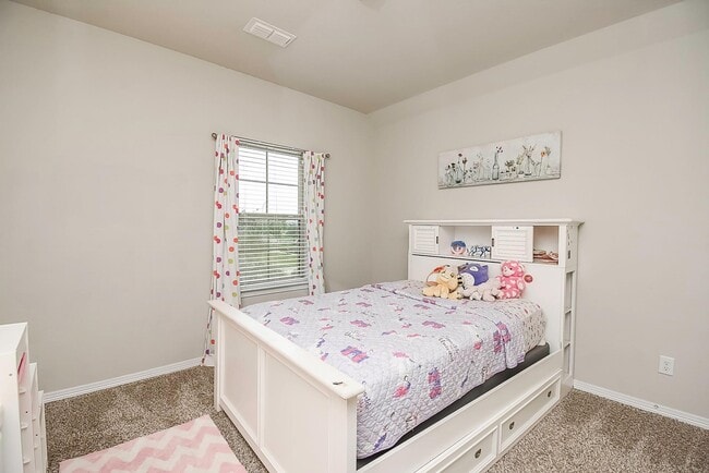 Building Photo - 3342 Breeze Bluff Way