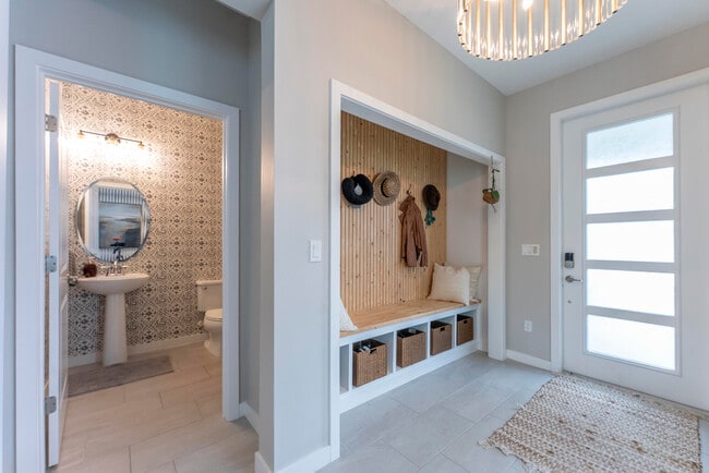 Building Photo - 8709 Corvus Dr