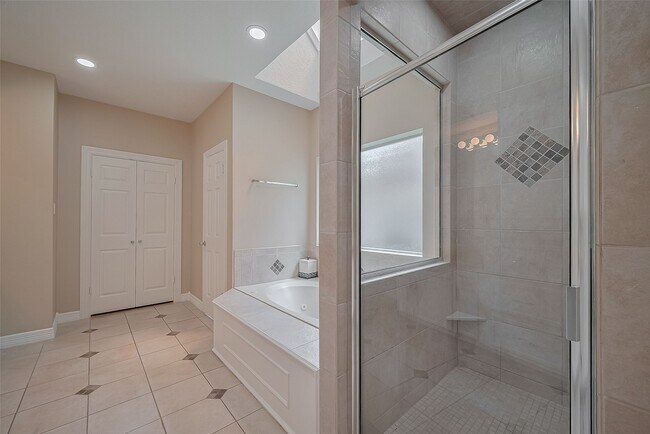 Building Photo - 1123 Horseshoe Dr