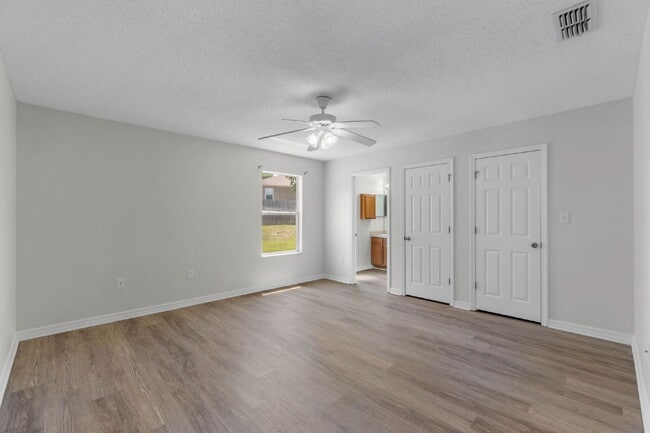Building Photo - 147 Cabana Way