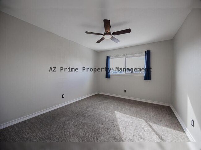 Building Photo - 225 N Standage