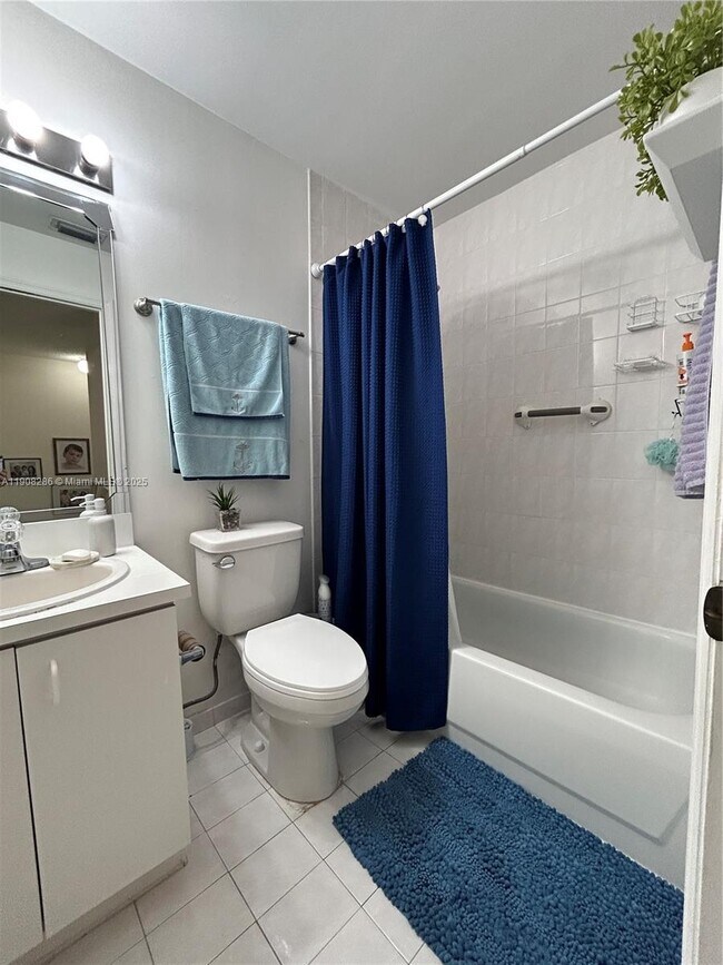 Building Photo - 8665 SW 152nd Ave