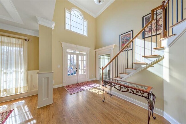 Building Photo - 5024 Glen Forrest Dr