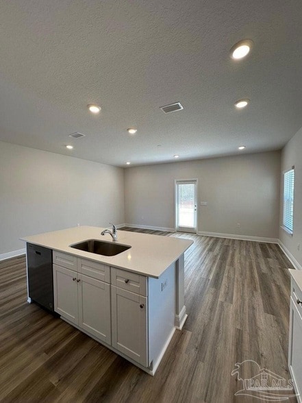 Building Photo - 5737 Stellarjay St