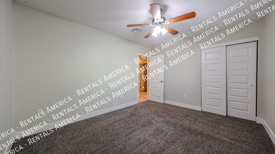 Building Photo - 3113 N 28th St