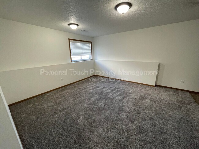 Building Photo - 2320 5th St W