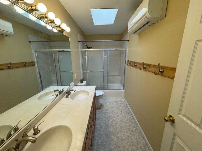 Building Photo - 2111 New York Ave SW