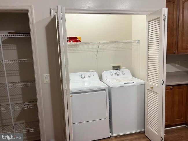 Building Photo - 2003 Connor Ct