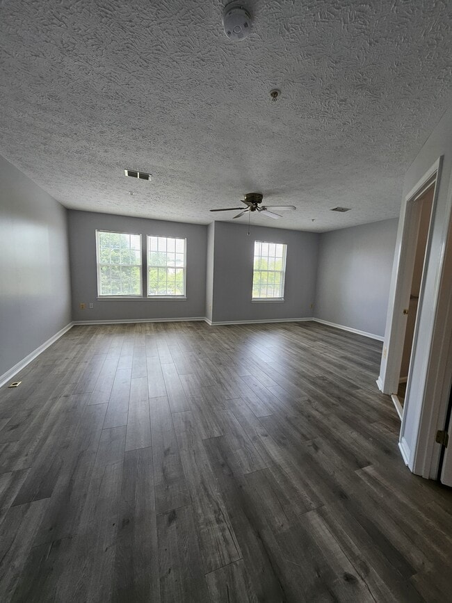 Building Photo - 5309 Regal Ct