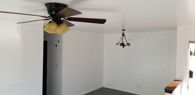 Building Photo - 4315 Forestview Ct