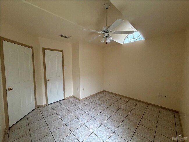 Building Photo - 25 N 7th St