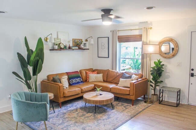 Building Photo - Renovated 3-Bedroom Single-Story Home with...