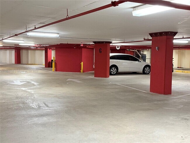 Building Photo - 7275 SW 90th Way