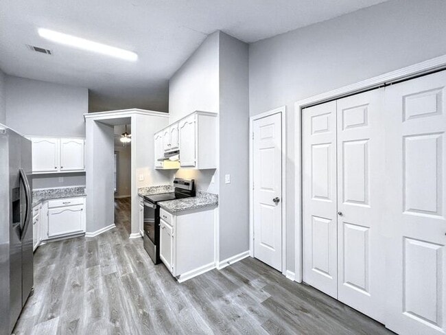 Building Photo - 7611 Lilly Dr