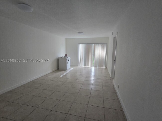 Building Photo - 8740 N Sherman Cir