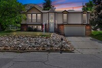 Building Photo - 2545 S 500 W