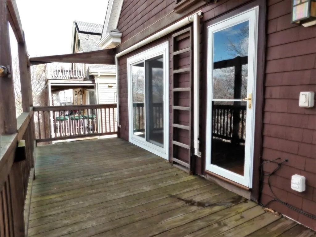 Building Photo - 76 Wenham St