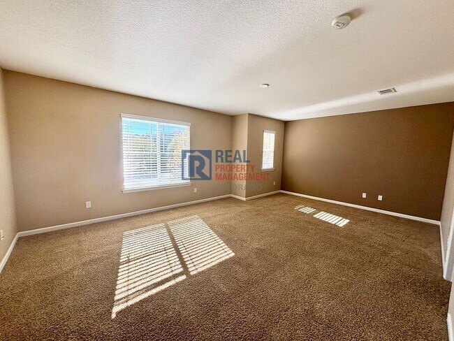 Building Photo - 4640 Ginger Ct