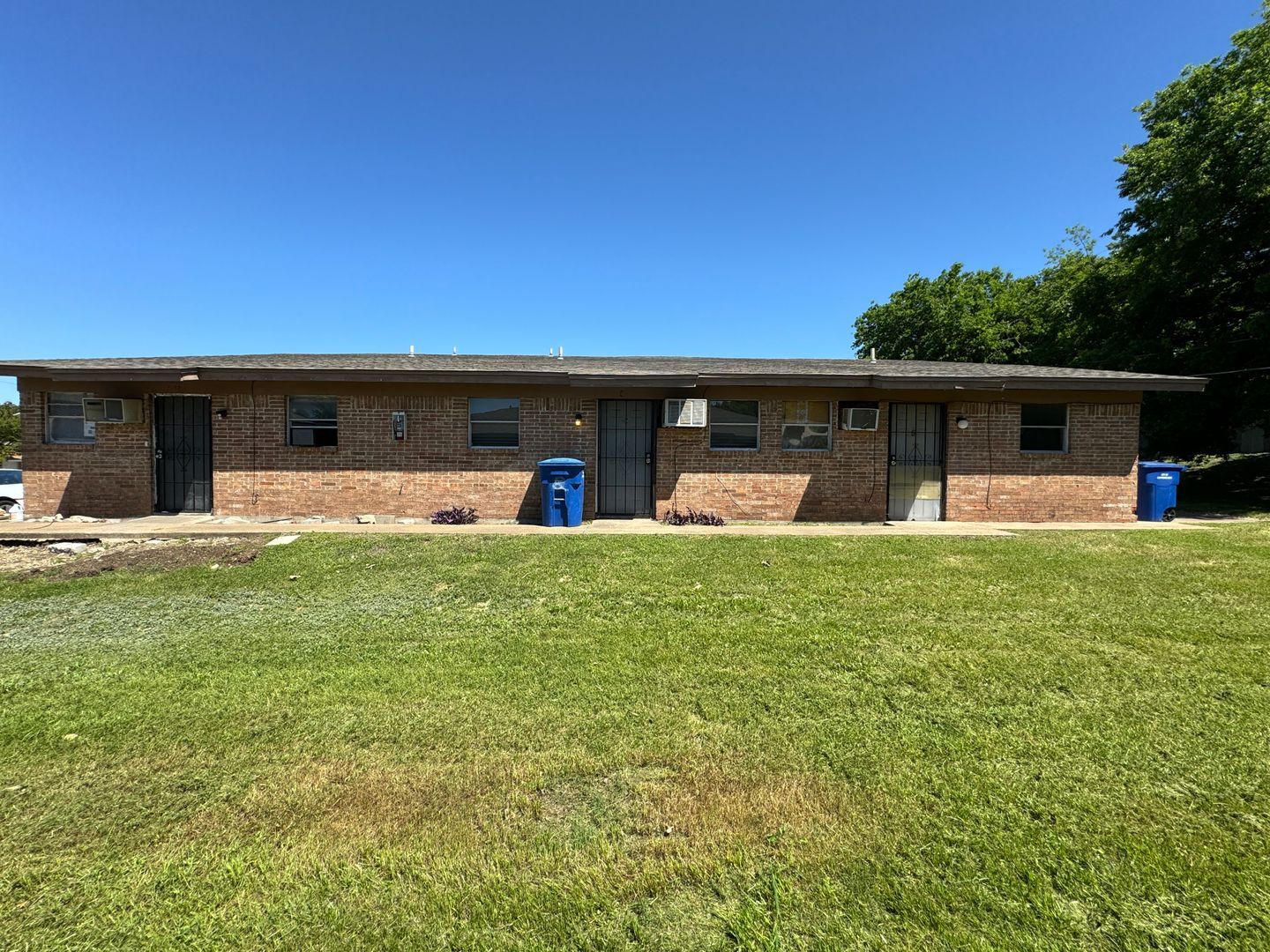 Building Photo - 503 Sunset Ln