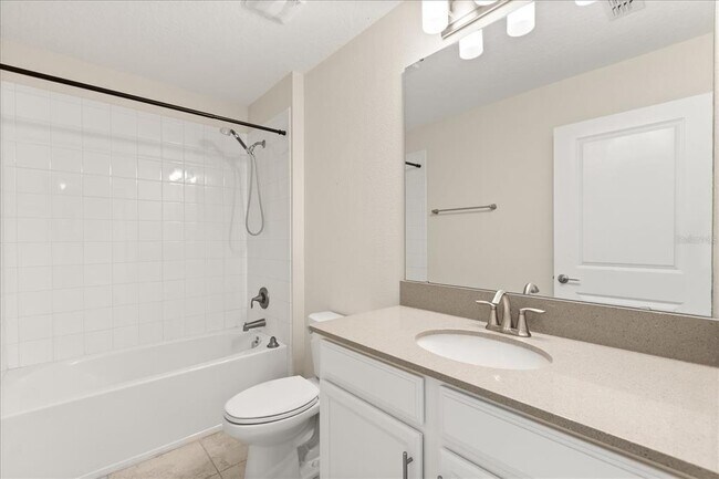 Building Photo - 9131 Cut Shot Dr