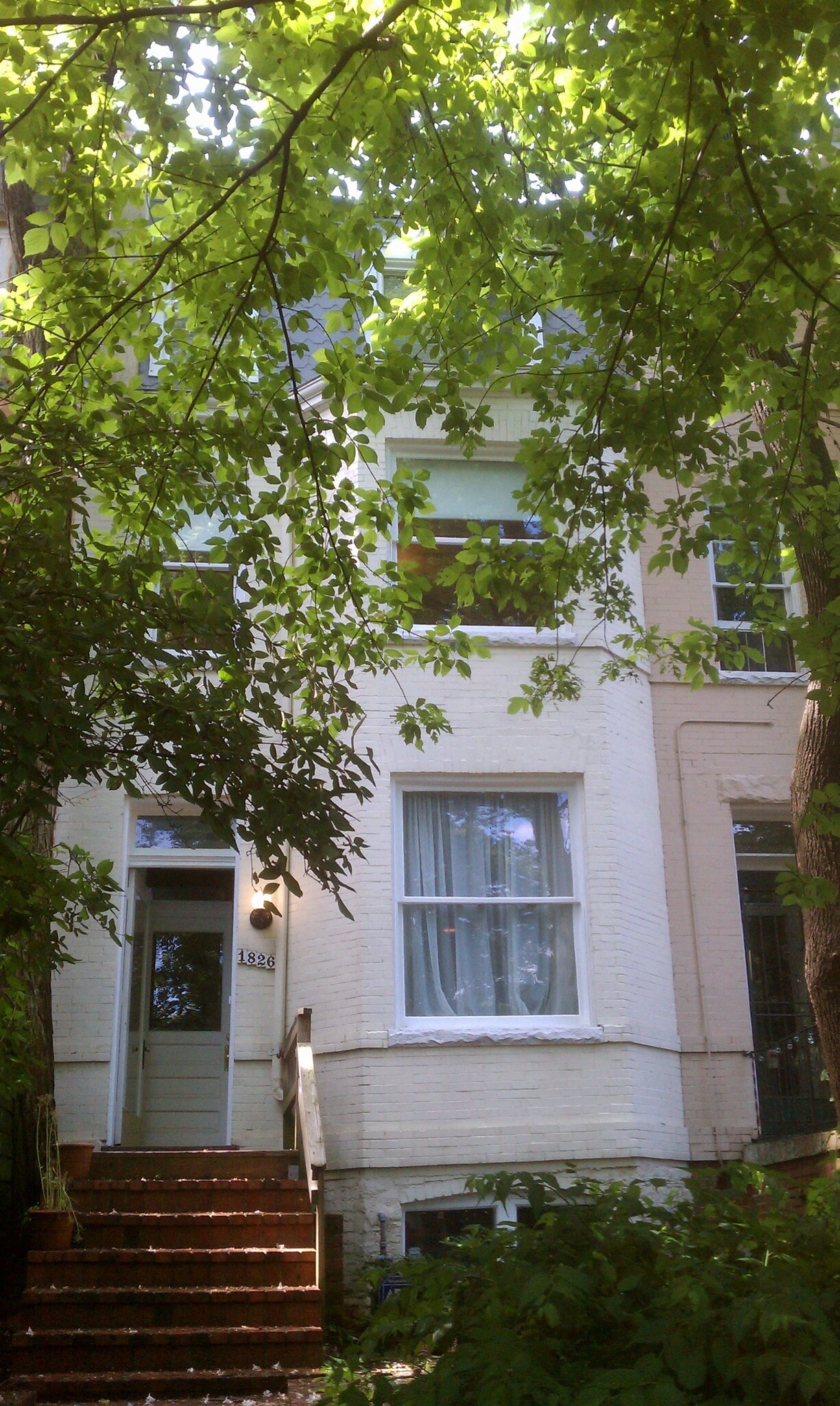 Building Photo - 1826 Ingleside Ter NW