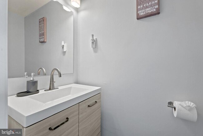 Building Photo - 12328 Melody Turn