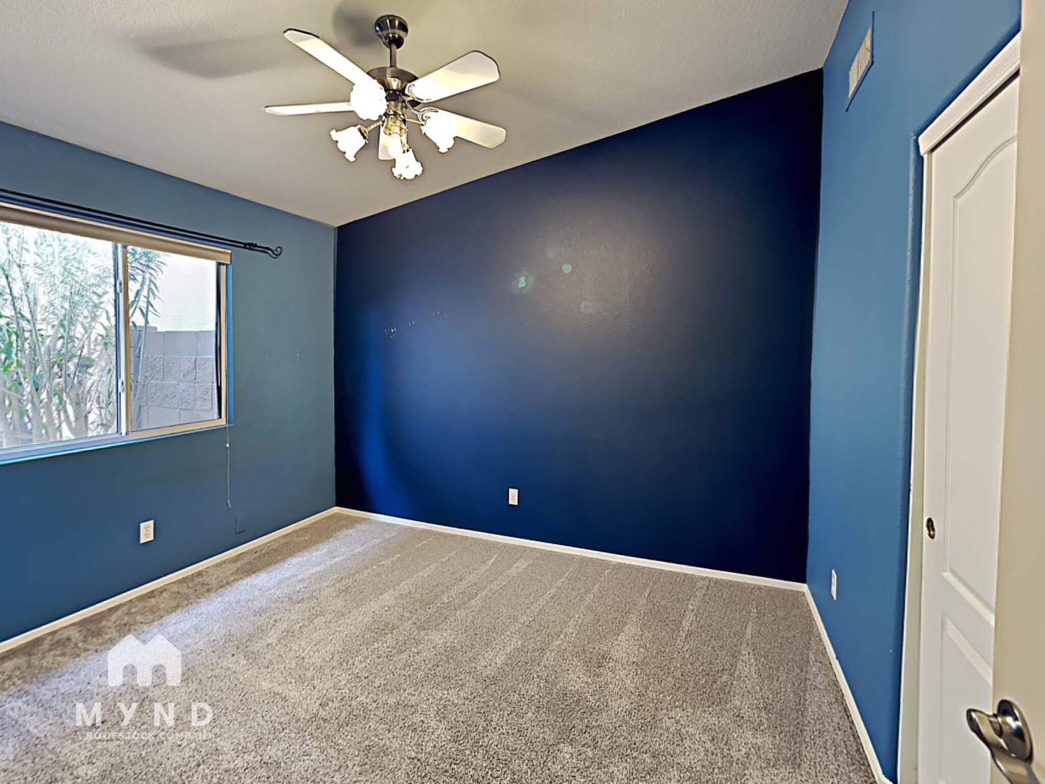 Building Photo - 2556 W Saguaro Bluffs Dr