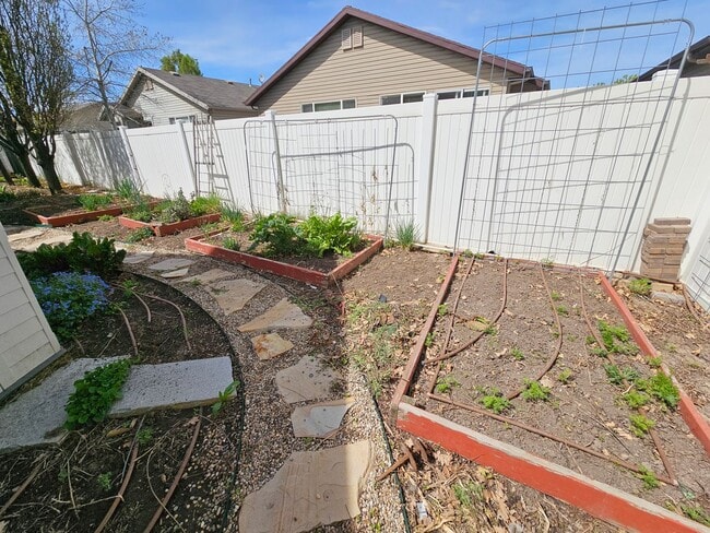 Building Photo - 3 Bedroom, North Salt Lake Gem with RV Parking, Workshop & Spacious Backyard Retreat