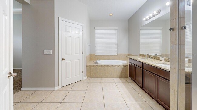 Building Photo - 9344 Bella Vita Cir
