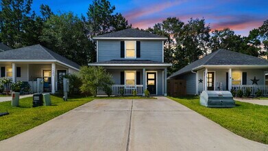 Building Photo - Welcome home to this charming 2-bedroom, 1-bath home in the growing Marie Village community of Co...