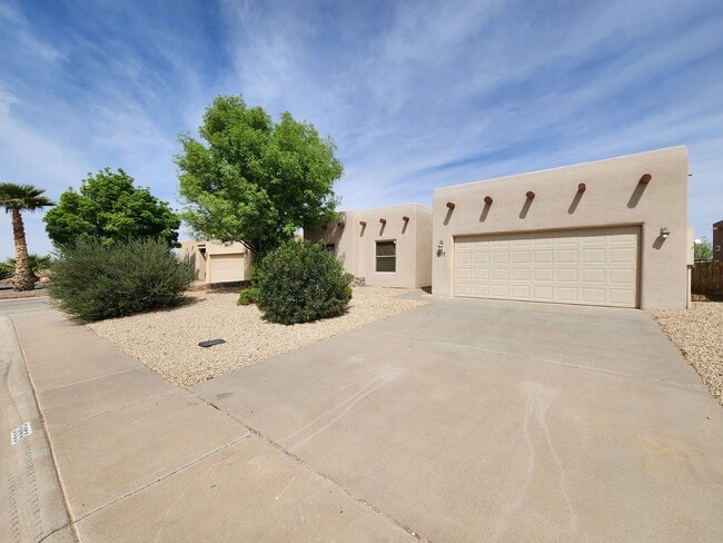 Building Photo - 5859 Habanero Dr