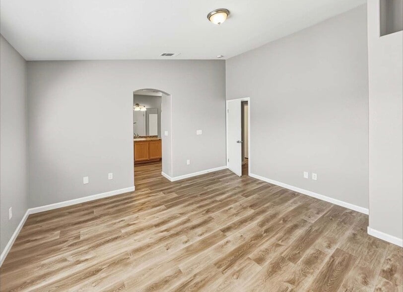 Building Photo - 5228 French Lavender St